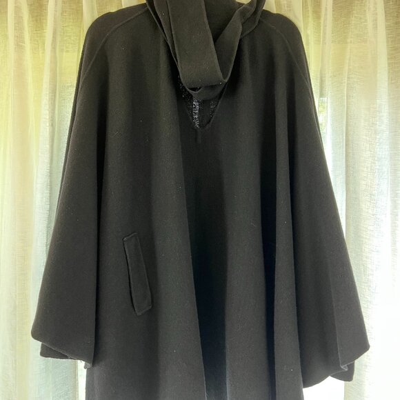 Yves Saint Laurent | Vintage Cape - Picture 1 of 4